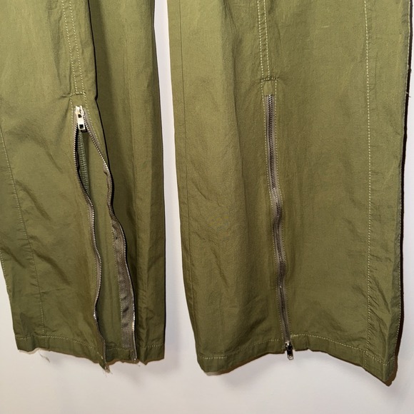 PacSun‎ Low Rise Puddle Cargo Pants Womens S Olive Green NWT MSRP $54.95 - Picture 7 of 14